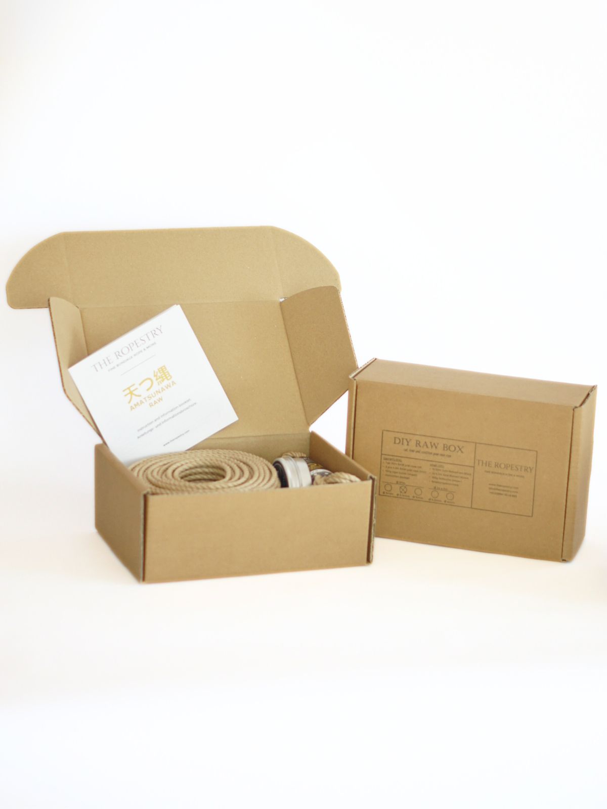 DIY RAW BOX - 50 m Juteseilrolle, 2x 4.3 m dünne Juteseile, 100g Seilbutter, Aufbewahrungsbox, Anleitungsbroschüre & KOSTENLOSES MIKROFASERTUCH