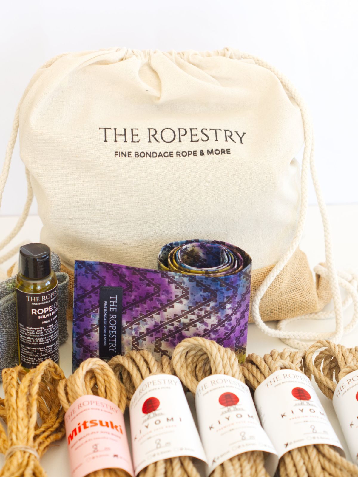 Shibari Set "Sensory Spark" – Prickling Contrasts | 4m Esparto Rope + 4x 8m KIYOMI 6mm Jute Ropes + 1x 8m Mitsuki 5mm Jute Rope + Rope Oil & Cleaning Cloth + Blindfold