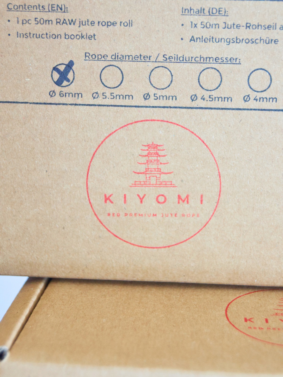 KIYOMI RED SINGLE RAW ROLL - 50m of red raw jute rope for bondage, Shibari and Kinbaku, cut and knot your own ropes