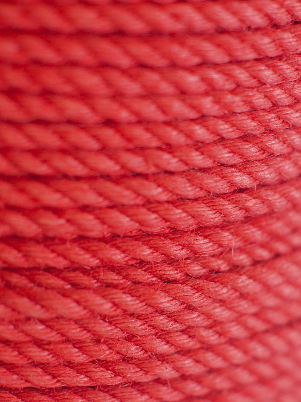 ø 6mm KIYOMI RED strong single-ply Z-twist medium-lay jute rope for Shibari & Kinbaku applications, untreated, JBO-free ø 6mm KIYOMI RED strong single-ply Z-twist medium-lay jute rope for Shibari & Kinbaku applications, untreated, JBO-free